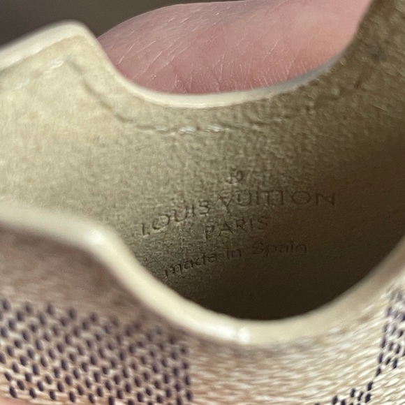 Louis Vuitton phone case - Picture 13 of 14